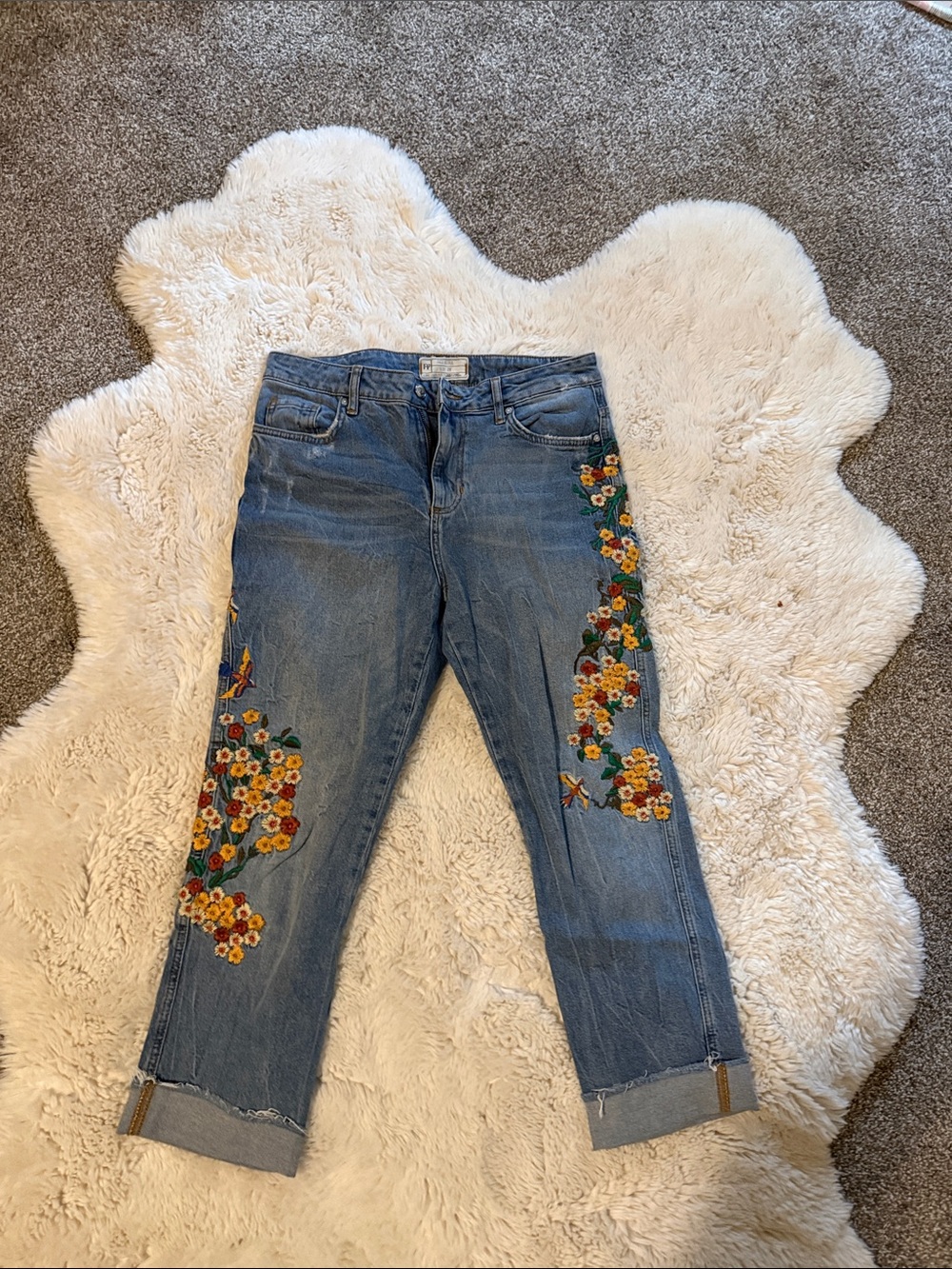 Free People Light Blue Embroidered Floral Boyfriend Jeans